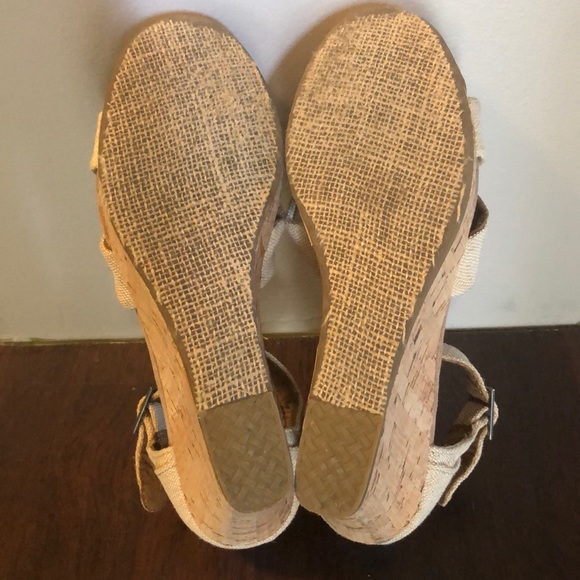 Toms Wedge Sandals - Picture 3 of 6